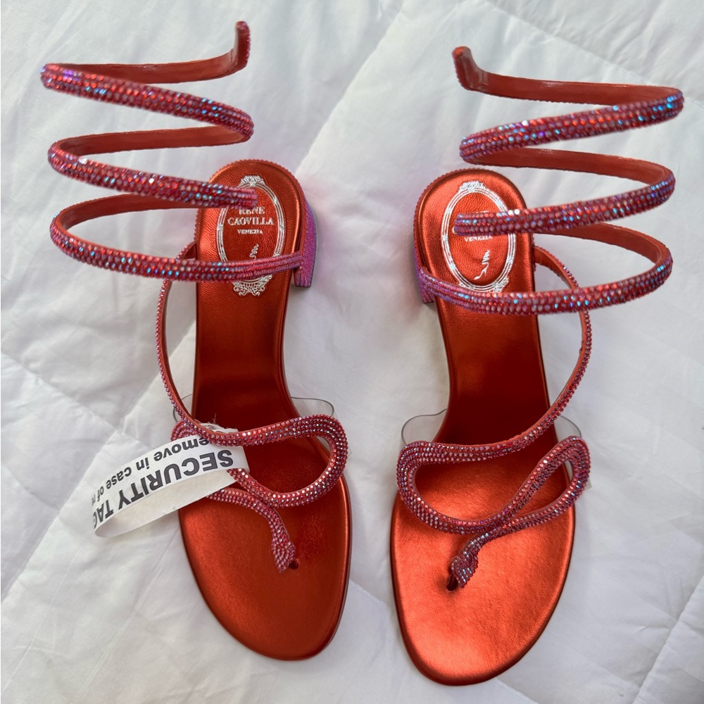 René Caovilla
rhinestone-embellished mid-heel sandals